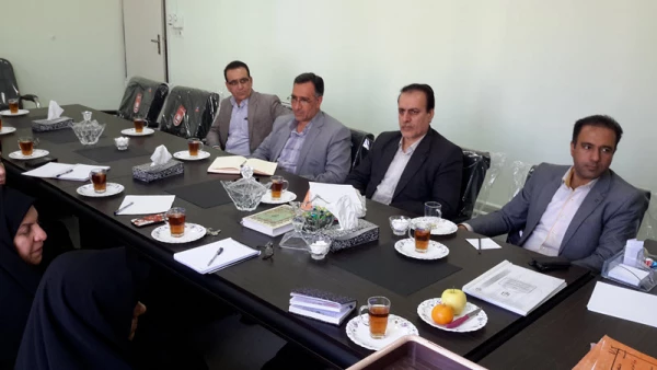 جلسه شورای اداری داخلی مدیریت پردیسهای استان فارس تشکیل گردید 3