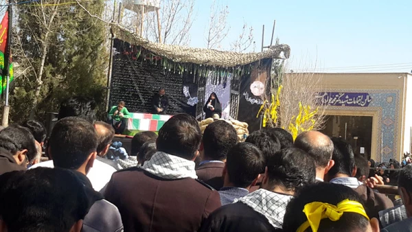 مراسم تشییع و خاکسپاری پیکر پاک دو شهید گمنام در دانشگاه فرهنگیان فارس پردیس شهید باهنر خواهران 11