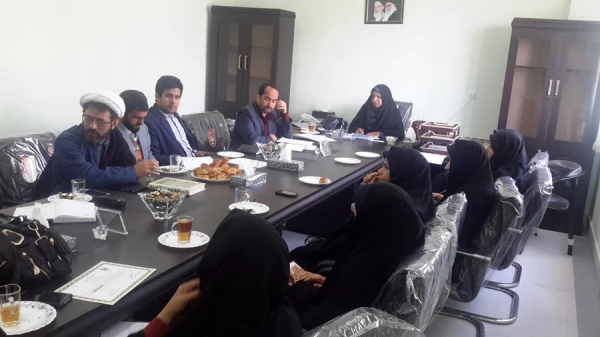 اولین جلسه شورای فرهنگی دانشگاه فرهنگیان فارس در سال 95 تشکیل گردید  3