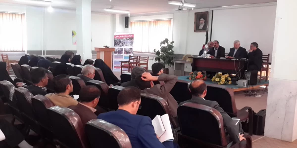 حضور جناب آقای نعیمی مدیر کل  طرح و برنامه دانشگاه فرهنگیان و هیات همراه در دانشگاه فرهنگیان فارس  2