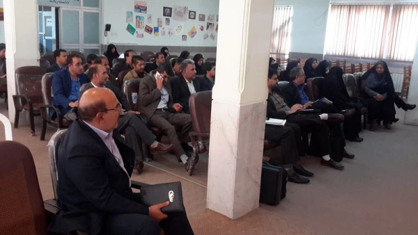 حضور جناب آقای نعیمی مدیر کل  طرح و برنامه دانشگاه فرهنگیان و هیات همراه در دانشگاه فرهنگیان فارس  10