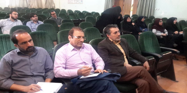 جلسه آموزشی سامانه های ارتباط تصویری و ویدئو کنفرانس در پردیس شهید رجایی فارس برگزار گردید 2