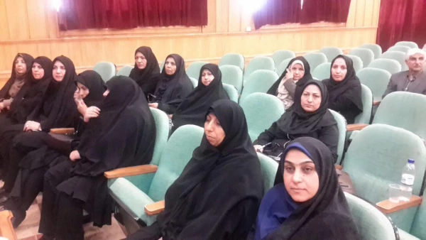 آیین تودیع سرپرست  مدیریت پردیس های استانی  فارس سرکار خانم دکتر حقیقت و معارفه سرپرست جدید مدیریت پردیسهای استان فارس جناب آقای دکتر صحراگرد برگزار گردید  4