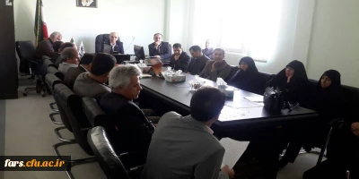 اولین جلسه هم اندیشی مدیریت پردیس های استانی دانشگاه فرهنگیان فارس جناب آقای دکتر صحراگرد با اعضاء هیات علمی این دانشگاه برگزار گردید