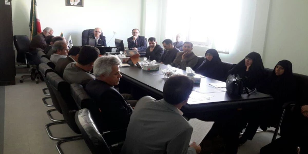 اولین جلسه هم اندیشی مدیریت پردیس های استانی دانشگاه فرهنگیان فارس جناب آقای دکتر صحراگرد با اعضاء هیات علمی این دانشگاه برگزار گردید 2