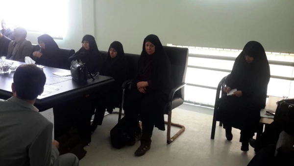 اولین جلسه هم اندیشی مدیریت پردیس های استانی دانشگاه فرهنگیان فارس جناب آقای دکتر صحراگرد با اعضاء هیات علمی این دانشگاه برگزار گردید 5