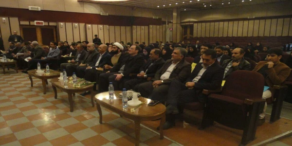 استان فارس میزبان نخستین همایش ملی انجمن های ورزش خوابگاهی دانشجو معلمان سراسر کشور در دانشگاه فرهنگیان
گزارش اولین روز برگزاری همایش  2