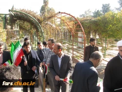 تجدید میثاق همکاران و استادان دانشگاه فرهنگیان فارس با شهدا به مناسبت سالروز ورود امام به میهن اسلامی 8