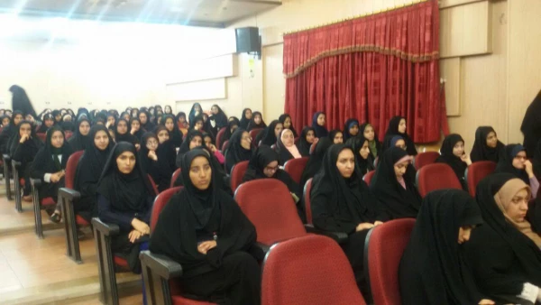 جلسه هم اندیشی اساتید با موضوع نقش اساتید در تحول فرهنگی با حضور دکتر بنیانیان 5