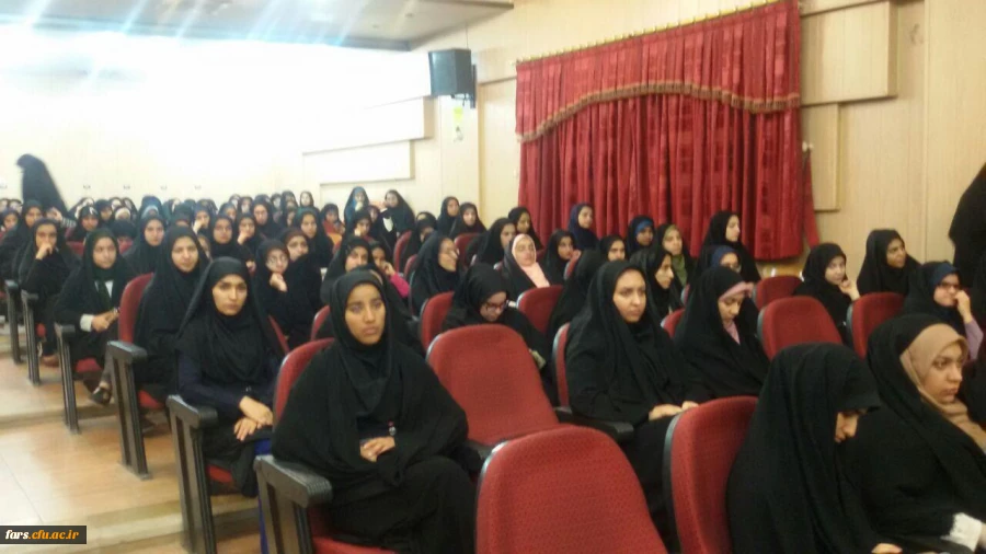 جلسه هم اندیشی اساتید با موضوع نقش اساتید در تحول فرهنگی با حضور دکتر بنیانیان 5