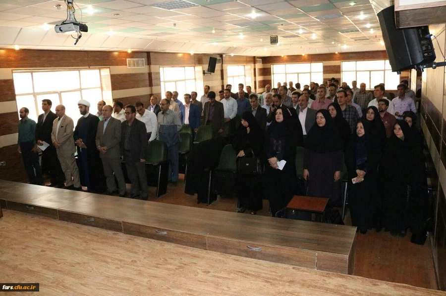 مراسم تودیع و معارفه سرپرست پردیس شهید رجایی شیراز برگزار شد.  3