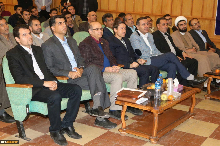 ویژه برنامه گرامی داشت هفته پژوهش دانشگاه فرهنگیان فارس درمرکز سلمان فارسی شیراز برگزار گردید  3