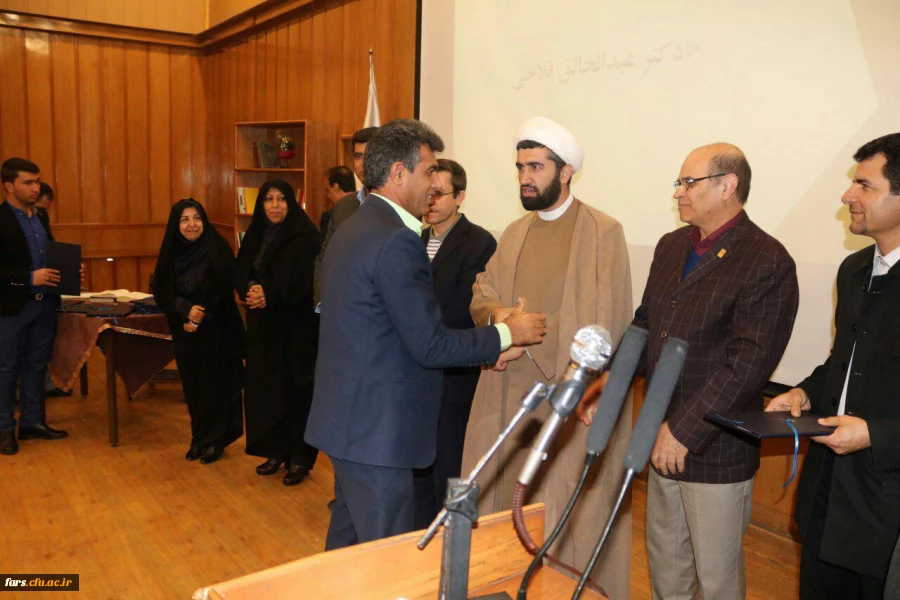 ویژه برنامه گرامی داشت هفته پژوهش دانشگاه فرهنگیان فارس درمرکز سلمان فارسی شیراز برگزار گردید  6