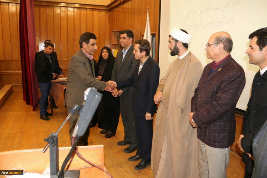 ویژه برنامه گرامی داشت هفته پژوهش دانشگاه فرهنگیان فارس درمرکز سلمان فارسی شیراز برگزار گردید  7