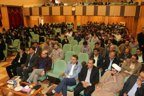 ویژه برنامه گرامی داشت هفته پژوهش دانشگاه فرهنگیان فارس درمرکز سلمان فارسی شیراز برگزار گردید  8