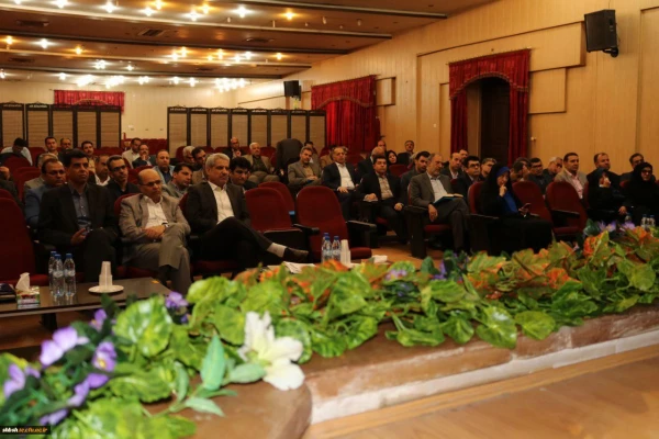 دکتر خنیفر در دوره بالندگی معاونان توسعه منابع و امور دانشجویی استان ها تاکید کرد:
ضرورت به روز کردن بررسی موارد خاص و الگو گیری از نمونه های موفق در این زمینه 3