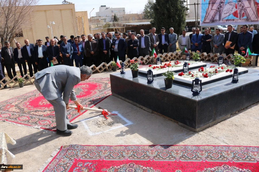 در ادامه جلسه دوره بالندگی معاونان توسعه منابع و امور دانشجویی استان ها برگزار شد
حجه الاسلام نیکخو بر شاخصه های مدیران مالی موفق در منظومه فکری دین یا باید ها و نباید های مدیران مالی تاکید کرد 6