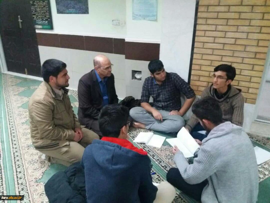 حضور سرپرست محترم دانشگاه فرهنگیان فارس در بین اندیشه جویان طرح بینش مطهر واحد  آموزش عالی سلمان فارسی شیراز 2