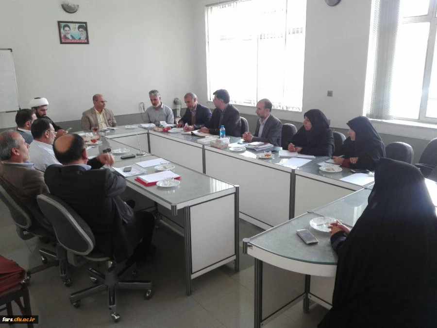 تشکیل جلسه شورای عالی امر به معروف و نهی از منکر دانشگاه فرهنگیان فارس 5