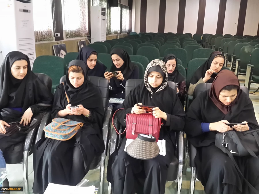 اجرای پیمایش مطلوبیت خدمات دانشگاه از منظر دانشجویان از طریق اپلیکیشن موبایلی در دانشگاه فرهنگیان فارس 11