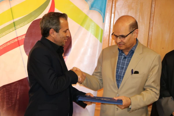 مراسم تودیع و معارفه سرپرست امور پردیس های دانشگاه فرهنگیان فارس برگزار شد 7