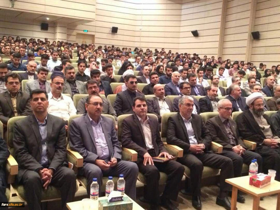 مراسم بازگشایی دانشگاههای استان فارس  در دانشکده مهندسی شیمی و نفت دانشگاه شیراز با حضور روسای دانشگاهها و استاندار محترم استان فارس  5