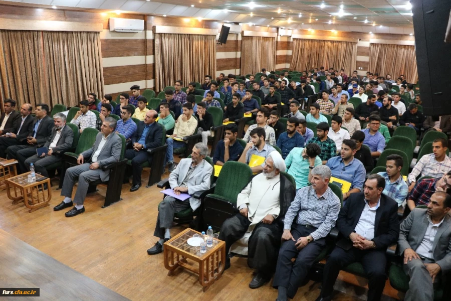 مراسم افتتاحیه و استقبال از دانشجویان جدید الورود در پردیس شهید رجایی
 2