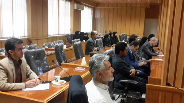 گزارش دومین جلسه نشست تخصصی و هم اندیشی کمیته یادگیری الکترونیکی دانشگاه فرهنگیان فارس با جمعی از استادان این دانشگاه  4