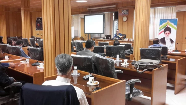 گزارش دومین جلسه نشست تخصصی و هم اندیشی کمیته یادگیری الکترونیکی دانشگاه فرهنگیان فارس با جمعی از استادان این دانشگاه  7