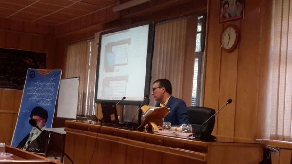 گزارش دومین جلسه نشست تخصصی و هم اندیشی کمیته یادگیری الکترونیکی دانشگاه فرهنگیان فارس با جمعی از استادان این دانشگاه  11