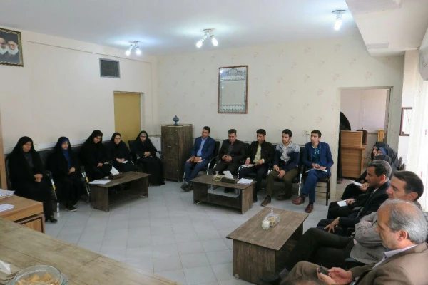 نشست دبیران و اعضای شورای صنفی دانشجویی پردیس ها و واحدهای تابعه دانشگاه فرهنگیان فارس در نشستی صمیمانه م با معاون دانشجویی و مدیر کل امور دانشجویی سازمان مرکزی دانشگاه فرهنگیان  2