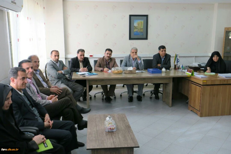 نشست دبیران و اعضای شورای صنفی دانشجویی پردیس ها و واحدهای تابعه دانشگاه فرهنگیان فارس در نشستی صمیمانه م با معاون دانشجویی و مدیر کل امور دانشجویی سازمان مرکزی دانشگاه فرهنگیان  3