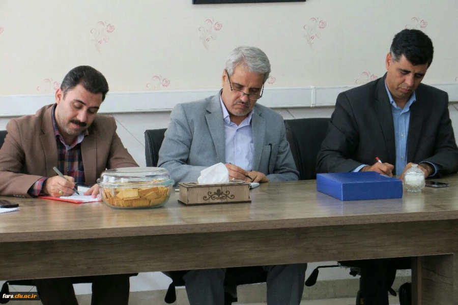 نشست دبیران و اعضای شورای صنفی دانشجویی پردیس ها و واحدهای تابعه دانشگاه فرهنگیان فارس در نشستی صمیمانه م با معاون دانشجویی و مدیر کل امور دانشجویی سازمان مرکزی دانشگاه فرهنگیان  4