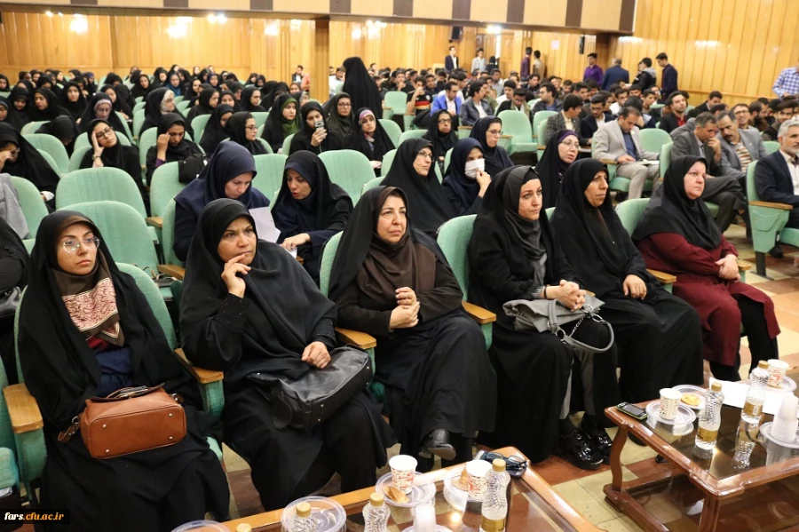 برگزاری مراسم گرامیداشت هفته پژوهش دانشگاه فرهنگیان فارس در واحددانشگاهی سلمان فارسی شیراز
 7