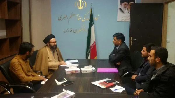 در حاشیه برنامه گرامیداشت روز دانشجو جلسه مسئولان اجرایی  کمیته استانی طرح مطالعاتی بینش مطهر  با حضور جناب آقای دکتر انار نژاد و حجت الاسلام دادگر  ، در استان فارس  برگزار شد 2