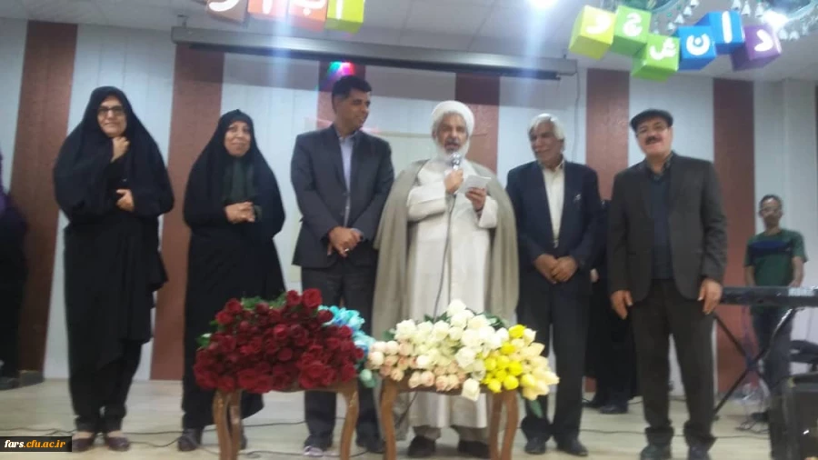 برگزاری  مراسم بزرگداشت روز دانشجو در واحد دانشگاهی زینب کبری (س)کازرون 8برگزاری  مراسم بزرگداشت روز دانشجو در واحد دانشگاهی زینب کبری (س)کازرون 2