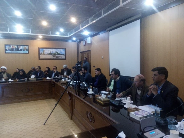 تاکید استاندار فارس در رابطه با تامین زمین مورد نیاز برای احداث دانشگاه فرهنگیان فارس  2