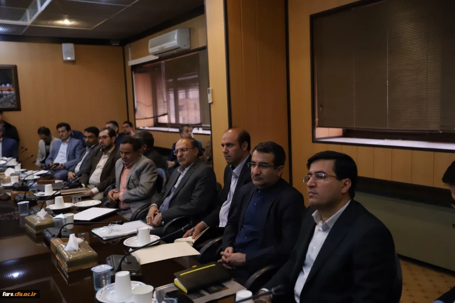 تاکید استاندار فارس در رابطه با تامین زمین مورد نیاز برای احداث دانشگاه فرهنگیان فارس  6