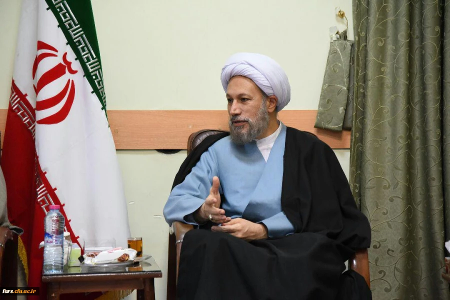 دیدار مسئولان دانشگاه فرهنگیان فارس با نماینده ولی فقیه در استان فارس و امام جمعه شیراز  3