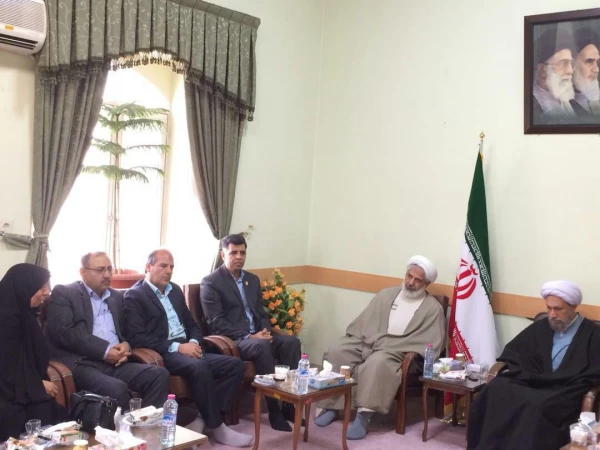دیدار مسئولان دانشگاه فرهنگیان فارس با نماینده ولی فقیه در استان فارس و امام جمعه شیراز  7