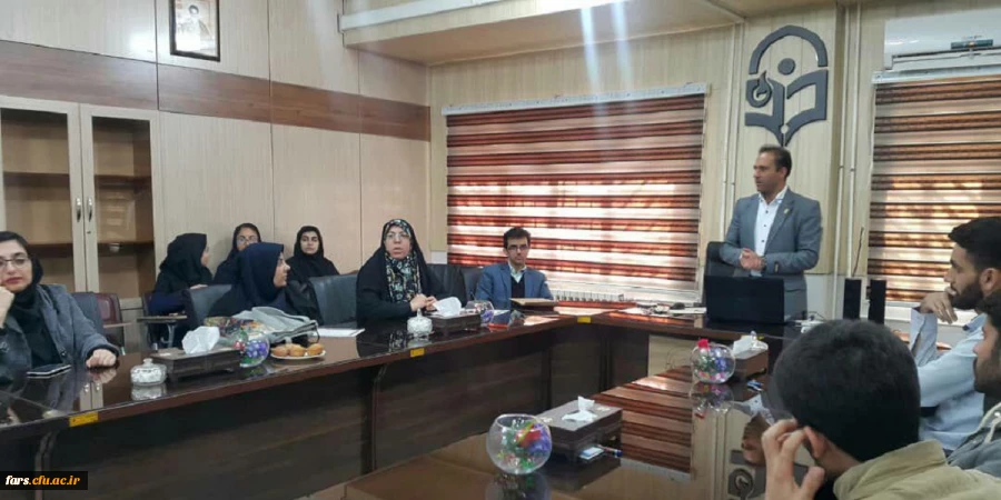 جلسه تقدیر و تشکر از مسئولان فناوری اطلاعات و هوشمند سازی دانشگاه فرهنگیان ( بمناسبت روز مهندس ) و همچنین دومین دوره آموزشی تولید محتوای الکترونیکی ویژه دانشجویان تشکیل گردید. 2