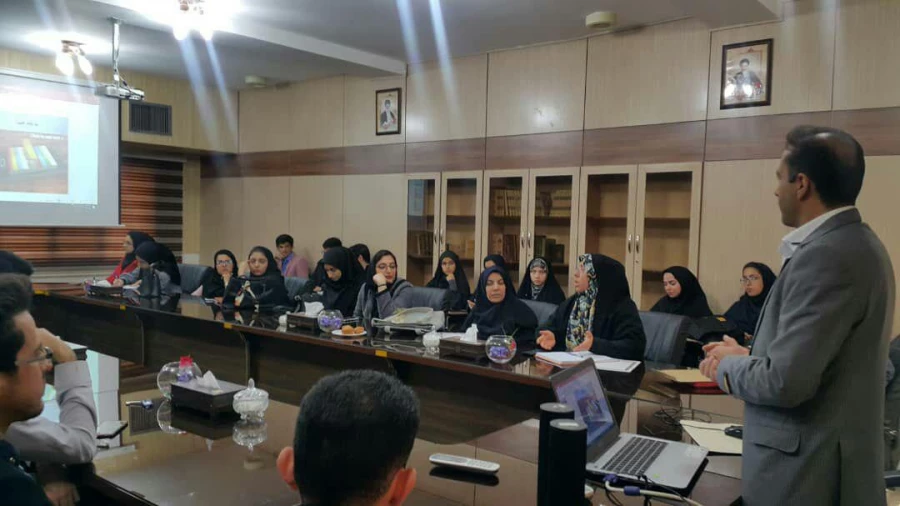 جلسه تقدیر و تشکر از مسئولان فناوری اطلاعات و هوشمند سازی دانشگاه فرهنگیان ( بمناسبت روز مهندس ) و همچنین دومین دوره آموزشی تولید محتوای الکترونیکی ویژه دانشجویان تشکیل گردید. 5