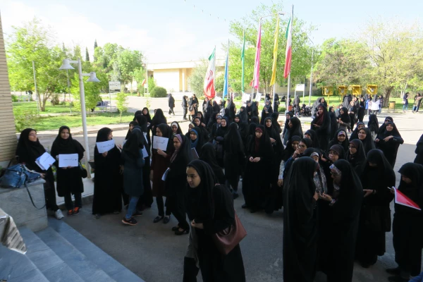 تجمع دانشجویان، اساتید و کارکنان پردیس شهید باهنر فارس در حمایت از سپاه و تصمیم شورای عالی امنیت کشور 7