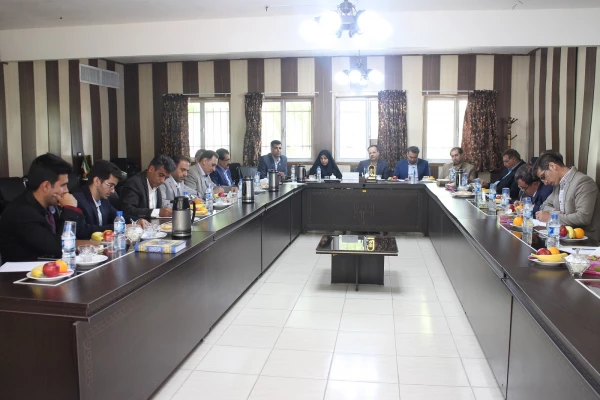 جلسه روسا ، مدیران کل و نمایندگا ن دستگاههای اجرایی استان فارس در دانشگاه فرهنگیان واحد آموزش عالی شهید مطهری برای بررسی و رفع مسائل و مشکلات این مرکز 5