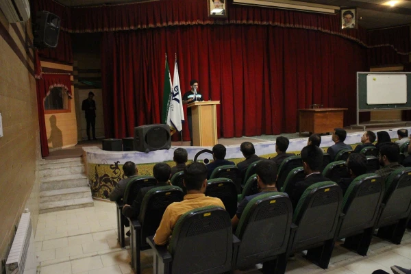 جلسه روسا ، مدیران کل و نمایندگا ن دستگاههای اجرایی استان فارس در دانشگاه فرهنگیان واحد آموزش عالی شهید مطهری برای بررسی و رفع مسائل و مشکلات این مرکز 8