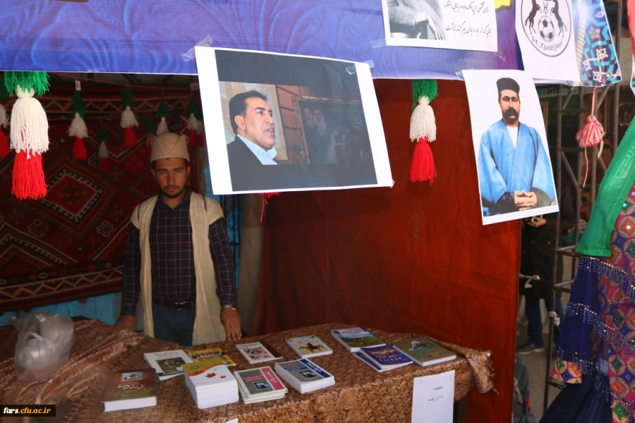 روز دوشنبه 9 اردیبهشت ماه 98 به مناسبت دهه سرآمدی  آموزش  همایش دانشجویی قومیت های دانشگاه فرهنگیان فارس با دعوت از نمایندگانی از سایر دستگاهها برگزار گردید 

 2