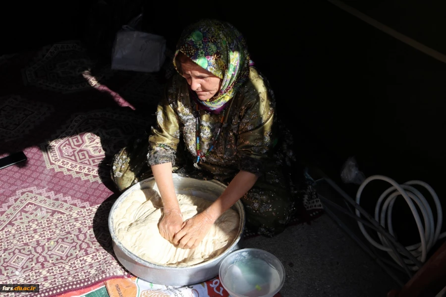 روز دوشنبه 9 اردیبهشت ماه 98 به مناسبت دهه سرآمدی  آموزش  همایش دانشجویی قومیت های دانشگاه فرهنگیان فارس با دعوت از نمایندگانی از سایر دستگاهها برگزار گردید 

 6
