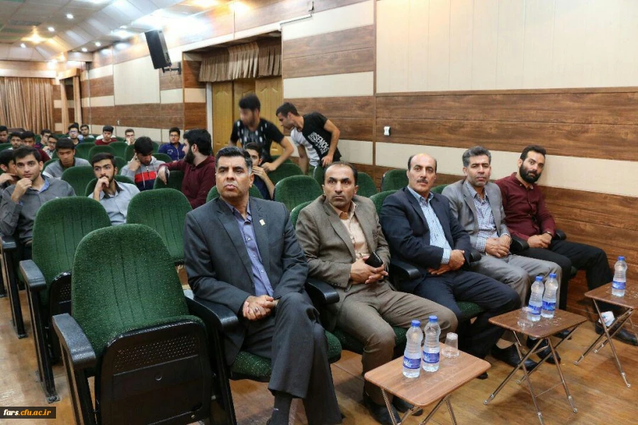 حضور دکتر مسعود رضائی نماینده مردم شیراز در مجلس شورای اسلامی 
در دانشگاه فرهنگیان فارس برای پاسخگویی به مطالبات صنفی دانشجومعلمان
 3