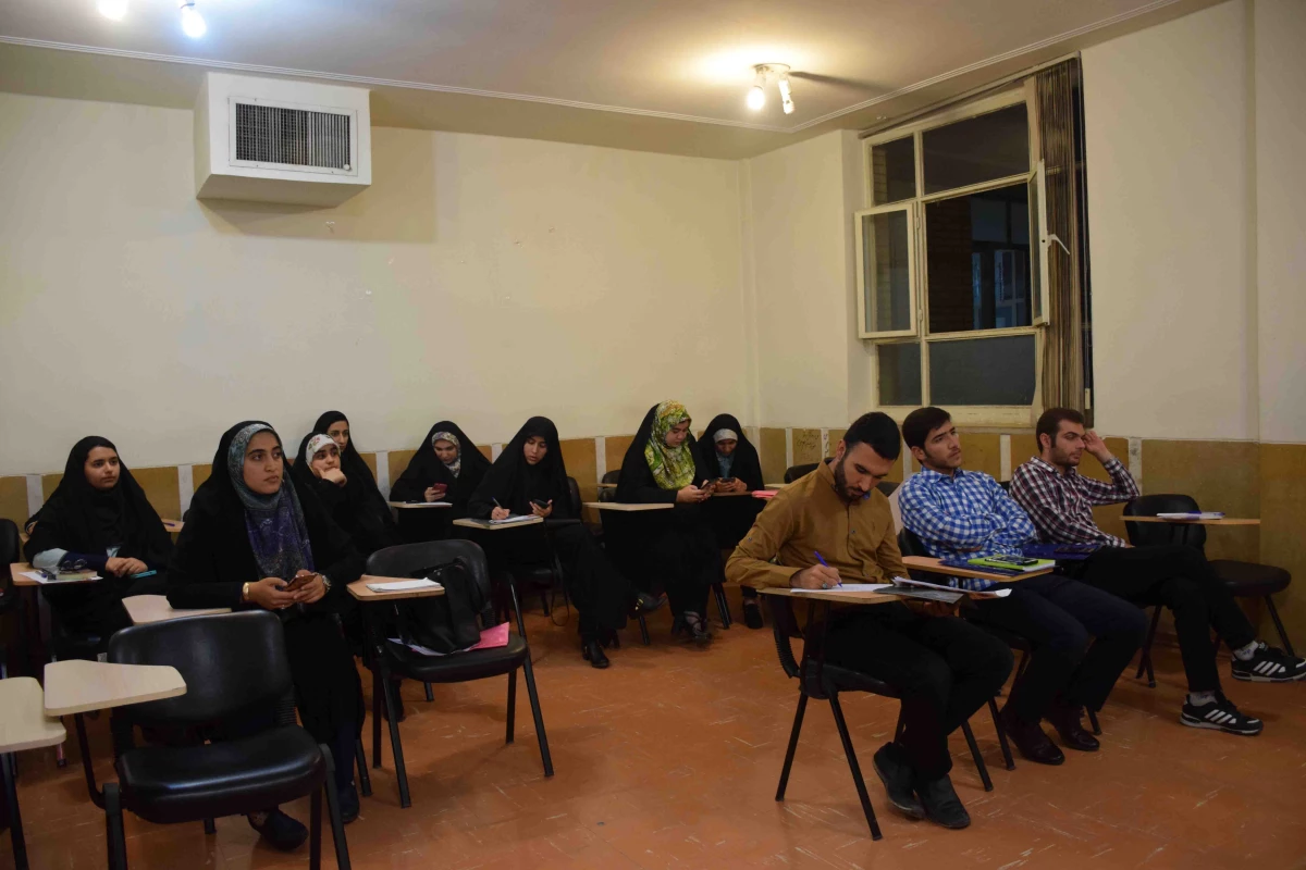 پویش جوانه برگزار شد:
اولین گردهمایی دانشجو معلمان فعال فرهنگی اجتماعی دانشگاه فرهنگیان فارس 4