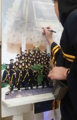 دومین  آیین دانش آموختگی دانشجومعلمان رشته آموزش ابتدایی واحد دانشگاهی زینب کبری(س)کازرون برگزار شد . 5